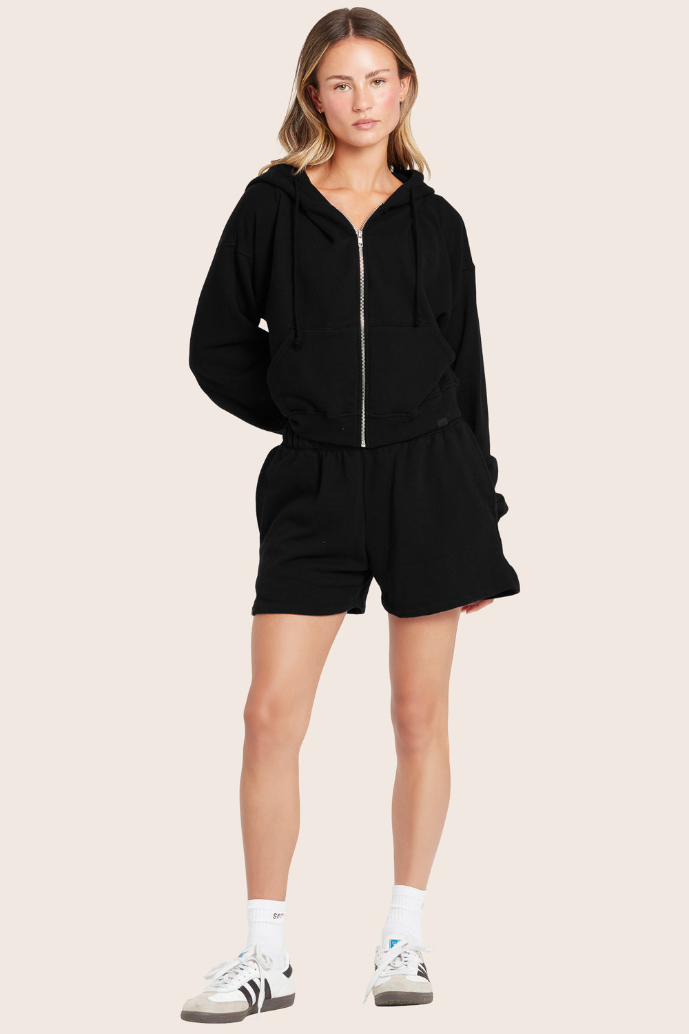 LIGHTWEIGHT SWEATS CLASSIC VINTAGE SWEAT SHORTS - ONYX - Image 4