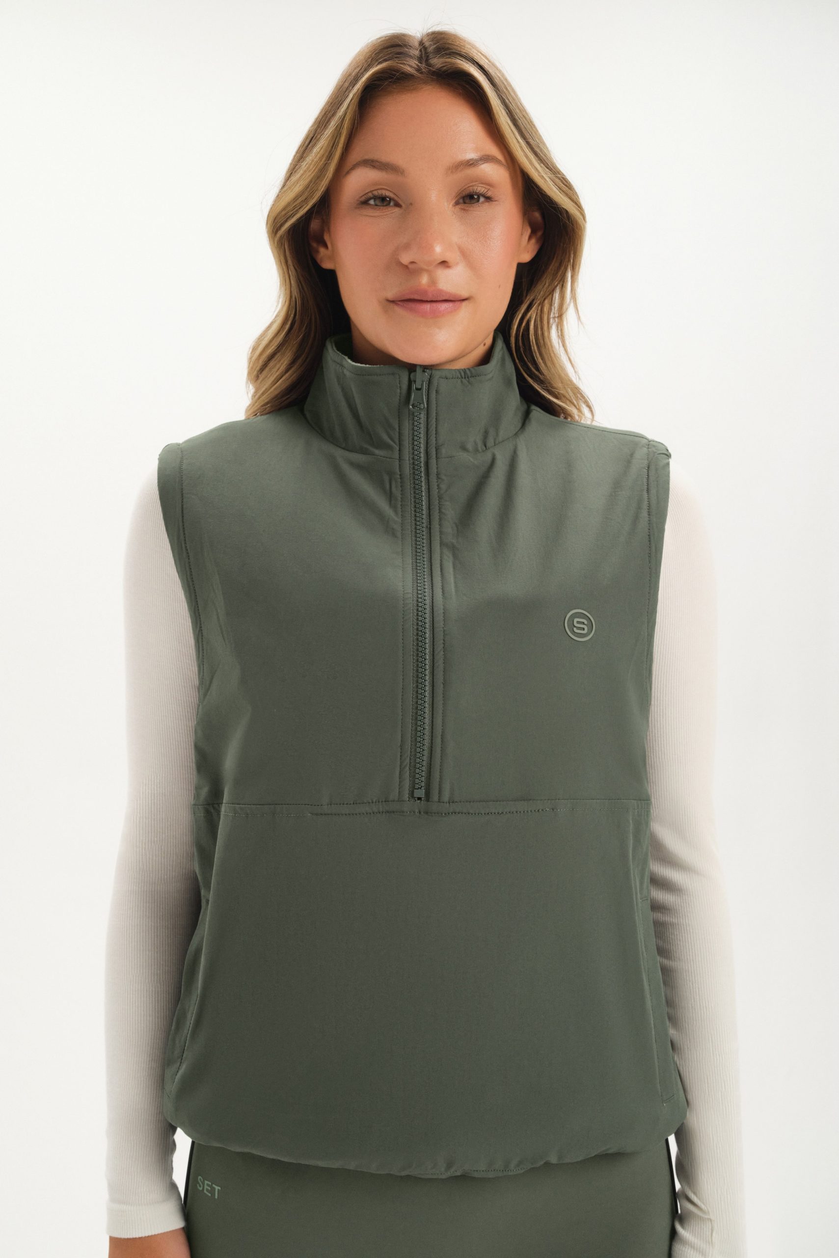 MICROFLEECE/NYLON DUET REVERSIBLE VEST - GROTTO