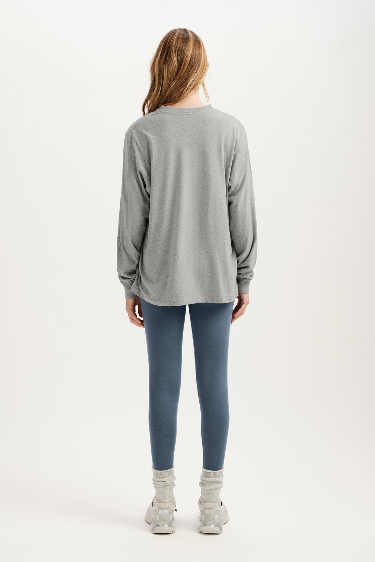 CLASSIC COTTON DAILY VARSITY LONG SLEEVE - FOG HEATHER GREY - Image 4