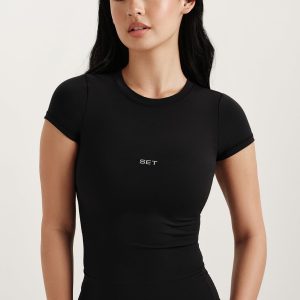 BREATHE TEE - ONYX